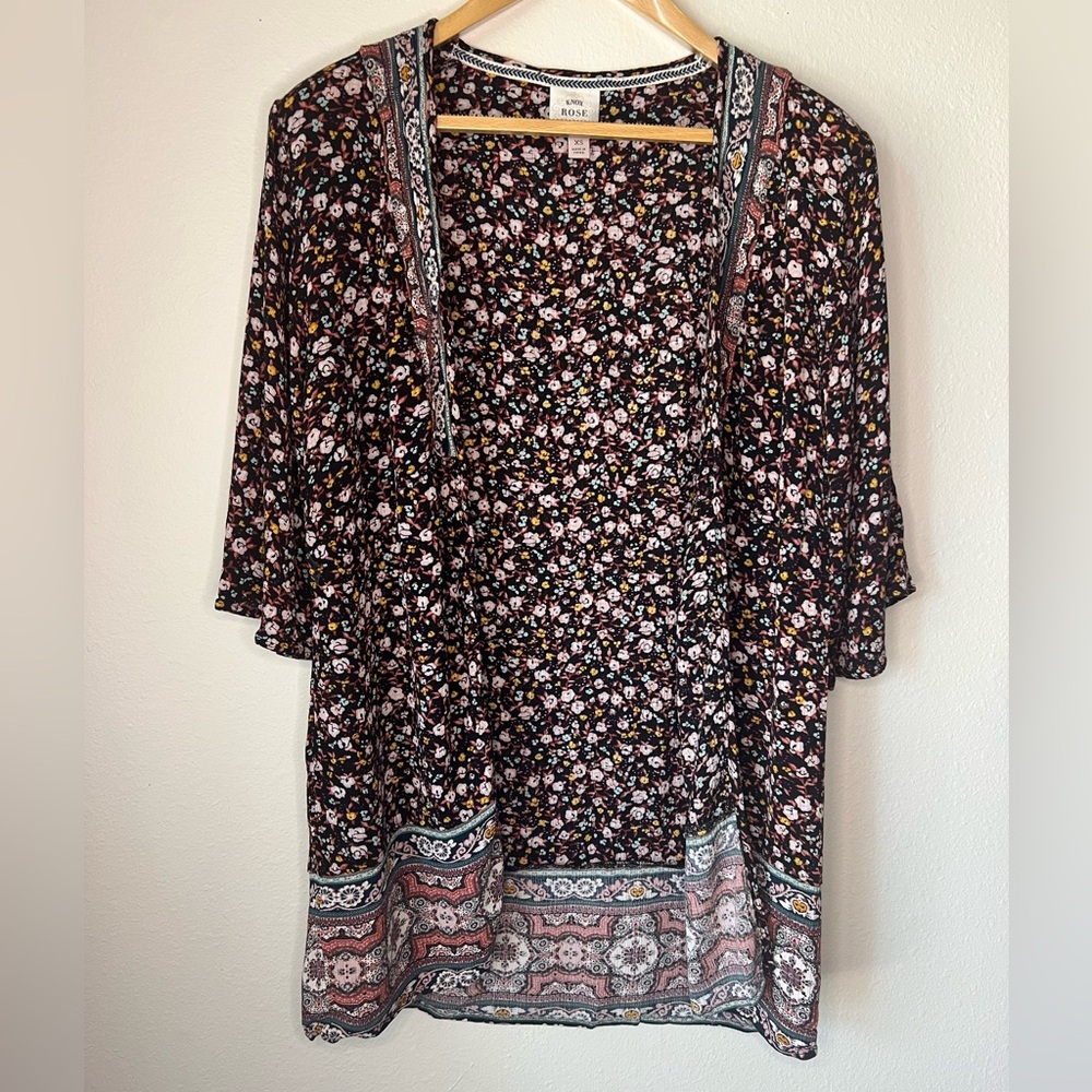 Knox Rose Floral Kimono size XS